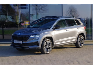 Skoda Karoq 1.5 TSI 150 PK Automaat ACT Sportline Business, Panoramadak, Winterpakket, Adap. Cruise Control, Keyless