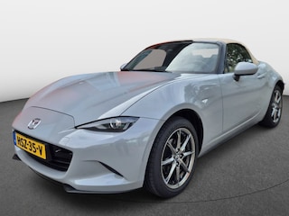 Mazda MX-5 SKYACTIV-G 132 Kazari | 16-inch lichtmetalen velgen in Bright Dark (Skyactiv-G 132) | 17-inch lichtmetalen velgen in Machining (Skyactiv-G 184) | 8-inch LCD-touchscreen kleurendisplay