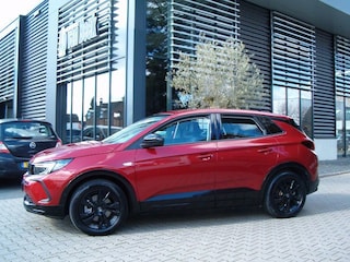 Opel Grandland 1.2 Turbo Hybrid GS