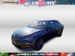 Skoda Superb 1.4 TSI iV Sportline Business / AUTOMAAT/ PANODAK/ DIGITAL DASH/ ALCANTARA/ NAVI/ PARK. SENSOREN + CAMERA/ CLIMA/ STOELVERWARMING