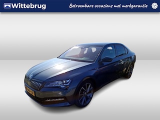 Skoda Superb 1.4 TSI iV Sportline Business / AUTOMAAT/ PANODAK/ DIGITAL DASH/ ALCANTARA/ NAVI/ PARK. SENSOREN + CAMERA/ CLIMA/ STOELVERWARMING