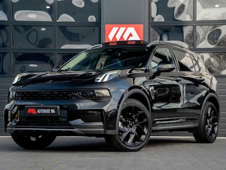 Lynk & Co 01 1.5 Black Edition Panoramadak|Camera|ACC|Stoelverwarming|Navi|Carplay