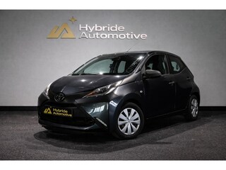 Toyota Aygo 1.0 VVT-i x-now | Hill-hold | Cruise Control