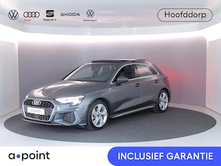 Audi A3 Sportback 30 TFSI S edition 110 pk S-tronic | Navigatie | Panoramadak | Parkeersensoren (Park assist) | S-Line |