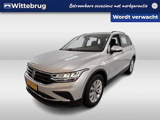 Volkswagen Tiguan 1.5 TSI Life 14.478 km !!!  LED / Navi by APP