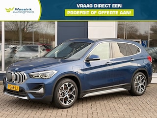 BMW X1 (f48) xDrive25e 220pk | Navigatie | Schuif/Kanteldak | Head Up Display | Camera | Climate Control | Leder interieur | Bluetooth