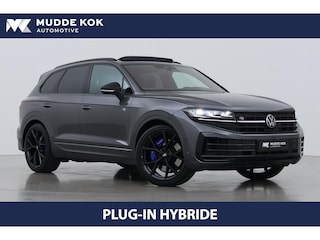 Volkswagen Touareg 3.0 TSi eHybrid 4MOTION R Edition | NIEUW | Nachtzicht | Massage | Panoramadak | 22 Inch | Luchtvering | Trekhaak