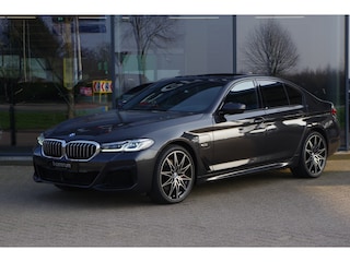 BMW 530e M-Sport Business Edition Plus 293 PK, Schuifdak, Driving Ass. Prof, Camera, Head-Up, Carplay
