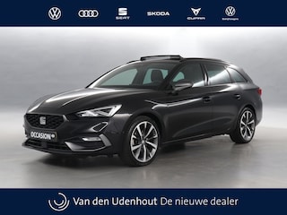 Seat Leon Sportstourer 1.5 TSI 150pk FR Launch Edition / Navigatie / Panoramadak / Stoelverwarming / Camera