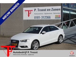 Audi A3 Limousine 1.4 TFSI CoD Ambition Pro Line Plus Automaat/Stoelverwarming/Climate control/Navigatie/Cruise control