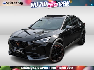 Cupra Formentor 1.4 e-Hybrid 245pk VZ Black Edition DSG automaat / Panorama dak / Leder / 360 Camera / Navigatie / LM 19" / Wegkl trekhaak / LED Matrix