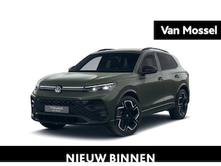 Volkswagen Tiguan 1.5 eHybrid R-Line Edition 204 PK Plug in Hybride | #AD | Trekhaak | Black style | Stoelverwarming | 360 Camera | Apple Carplay | Navigatie | LED Plus | Achterklep Elektrisch | Dodehoek sensoren | Android Auto | Keyless access | Ruiten getint | 20" Lichtmetalen velgen |
