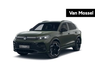 Volkswagen Tiguan 1.5 eHybrid R-Line Edition 204 PK Plug in Hybride | #AD | Trekhaak | Black style | Stoelverwarming | 360 Camera | Apple Carplay | Navigatie | LED Plus | Achterklep Elektrisch | Dodehoek sensoren | Android Auto | Keyless access | Ruiten getint | 20" Lichtmetalen velgen |
