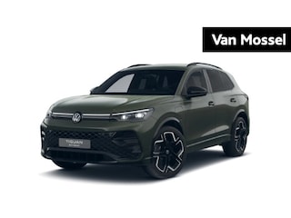 Volkswagen Tiguan 1.5 eHybrid R-Line Edition 204 PK Plug in Hybride | #AD | Trekhaak | Black style | Stoelverwarming | 360 Camera | Apple Carplay | Navigatie | LED Plus | Achterklep Elektrisch | Dodehoek sensoren | Android Auto | Keyless access | Ruiten getint | 20" Lichtmetalen velgen |