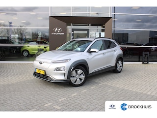 Hyundai Kona EV Limited 64 kWh | Achterbank verwarmd | Achteruitrijcamera | Airco (automatisch)