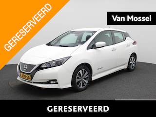 Nissan Leaf Acenta 40 kWh | Climate Control / ECC | Licht metalen velgen 16 inch | Cruise control Adaptive | Connectiviteit af fabriek, Navigatie | LED koplampen | Park Distance Control achter | Achteruitrijcamera |