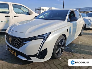 Peugeot 308 1.6 Plug-in Hybrid 180 GT | Origineel NL auto | 1e Eigenaar | Navigatie | Camera voor + achter | Alcantara | 63.000km |