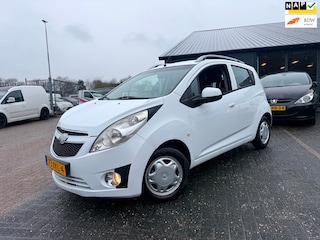 Chevrolet Spark 1.0 16V LT*Airco*Nieuwe Koppeling*Dakrail*Luxe Uitvoering.