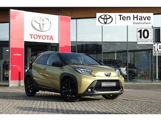 Toyota Aygo 1.0 VVT-i S-CVT 72PK premium design pack Automaat | Smart Entry