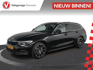 BMW 3-serie Touring 330e High Executive | Automaat | Harman & Kardon | HUD | 1/2 Leder | PDC | Camera | Keyless