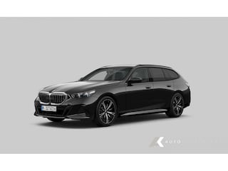BMW 520i M Sport | Panorama | Harman/Kardon | Camera | 20 Inch | Driving Ass. Plus | Trekhaak |