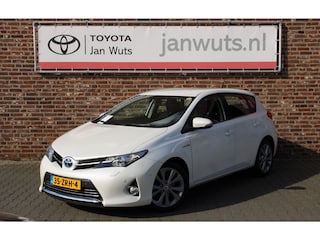 Toyota Auris 1.8 Hybrid Executive PDC V+A