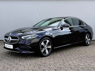 Mercedes-Benz C-klasse 180 Sedan | Luxury line | Trekhaak | Mercedes motor!