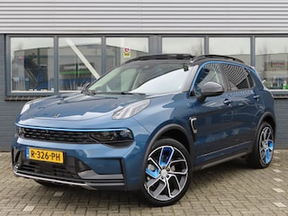 Lynk & Co 01 1.5 | trekhaak | all season banden | panodak