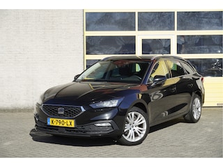 Seat Leon Sportstourer 1.5 TSI Style Launch Edition BJ2021 Lmv 17" | Led V+A | Pdc | Elek. trekhaak | Achteruitrijcamera | App-Connect | Navi | Virtual cockpit | Climate control | Cruise control | Extra getint glas