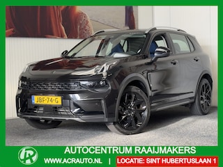 Lynk & Co 01 1.5 MILD HYBRID BLACK LINE PREMIUM TREKHAAK TREKHAAK VOL OPTIES ! ACHTERUITRIJCAMERA ADAPTIVE CRUISE CONTROL PANORAMA SCHUIF/KANTELDAK APPLE CARPLAY/ANDROID RIJSTROOKSENSOREN ZEER MOOI !! Brgl