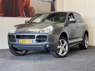 Porsche Cayenne 4.5 S YOUNGTIMER ! LUCHTVERING LEDER NAVIGATIE CRUISE CONTROL CLIMATE CONTROL TELEFOON ELK UITKLAPBARE TREKHAAK PDC ZEER MOOI !! 3010 in behandeling