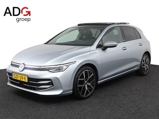 Volkswagen Golf 1.5 eHybrid 50 Edition | Panodak | Stoelgeheugen | Lichtmetaal | Dealer onderhouden