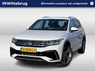 Volkswagen Tiguan 1.4 TSI eHybrid 245PK DSG R-Line Business+ / Trekhaak / Matrix Led / 19'' LMV / VW