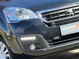 Peugeot Partner 1.2 PureTech Allure Pack - Noir Onyx - Nav/Clima/Cruise