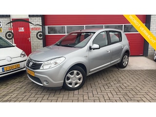 Dacia Sandero 1.2 Lauréate TREKHAAK / AIRCO / ELEK RAMEN / NL-AUTO