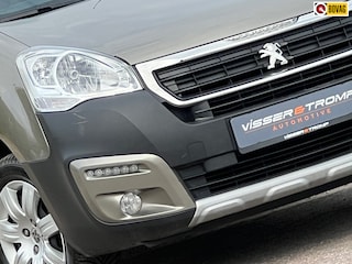 Peugeot Partner 1.2 PureTech 110pk Outdoor - Nocciola metallic - Nav/Clima/Cruise