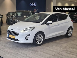 Ford Fiesta 1.0 EcoBoost Titanium | Trekhaak | Camera | Elektrische ramen | Parkeersensoren voor & achter | LMV |