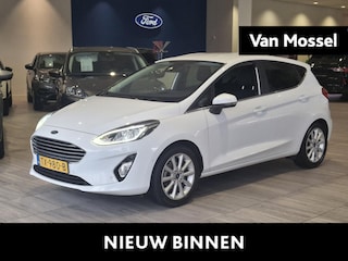 Ford Fiesta 1.0 EcoBoost Titanium | Trekhaak | Camera | Elektrische ramen | Parkeersensoren voor & achter | LMV |