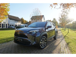 Toyota Yaris Cross 1.5 Hybrid Comfort | Camera | CarPlay | Adaptive Cruise | LED | Stoelverwarming | Stuurwielverwarming | Trekhaak.