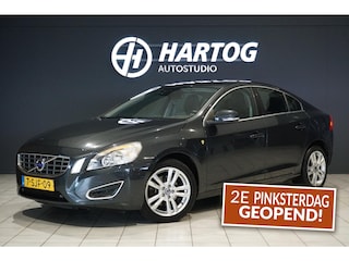 Volvo S60 1.6 T3 Summum + NAVIGATIE / BLUETOOTH / LMV