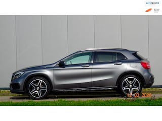 Mercedes-Benz GLA 250 4Matic /// AMG - Edition 1 /// Alcantra/Leer / Dealer-Oh /