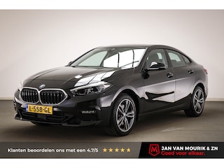 BMW 218i Business Edition Plus | SPORT LINE / PARKING PACK | STOELVERWARMING | DAB | APPLE | CAMERA