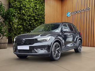 Volvo EX40 Single Motor Extended Range Ultra Black Edition 82 kWh | Trekhaak | 360 Cam | Pano | Memory | Pilot Assist