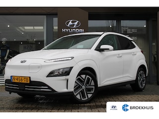 Hyundai Kona EV Fashion 64 kWh | Achteruitrijcamera | Head-up display | Keyless entry