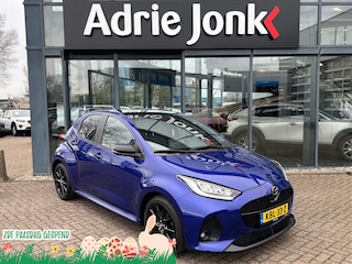 Mazda 2 1.5 Homura Plus AUTOMAAT | PANORAMA DAK | 17"LM VELGEN | ADAPTIVE CRUISE | HEAD-UP DISPLAY | UNIEKE KM STAND 3.905km | 6 JR. Fab. GARANTIE | MEEST LUXE UITVOERING |