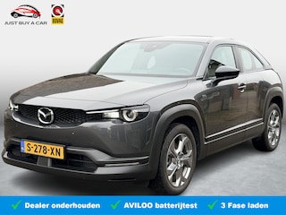 Mazda MX-30 e-SkyActiv EV 145 Exclusive-line 36 kWh SoH 94% / Facelift / Stoelverwarming / Adaptive Cruise / Carplay / Camera / Head-Up / 3 Fase / Navigatie / Keyless / Full LED / Dodehoek / Dealeronderhouden / Recent onderhoudsbeurt Uitgevoerd /