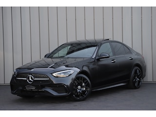 Mercedes-Benz C-klasse 300e AMG | 313PK | Head-up | Keyless-go | Pano | Sfeerverlichting | Digital-light | Leder | Memory | Stoelverw. | 2022.