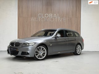BMW 3-serie Touring 325xi LCI - 6 CILINDER - AUTOMAAT - M PAKKET - LEER - NAVIGATIE