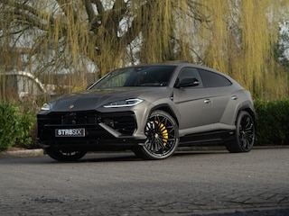Lamborghini Urus SE 4.0 V8 Hybrid (2025) 800PK | Full Option | 1.500 km | B&O | Rear Steering | Massage Seats | Direct beschikbaar