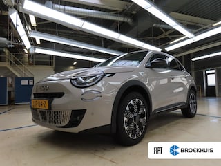 Fiat 600 1.2 Hybrid La Prima 145pk 8 Jaar Garantie! | Massage | Elektr. Stoelen | Elektr. Achterklep | Adaptive Cruise | Sfeerverlichting | !!